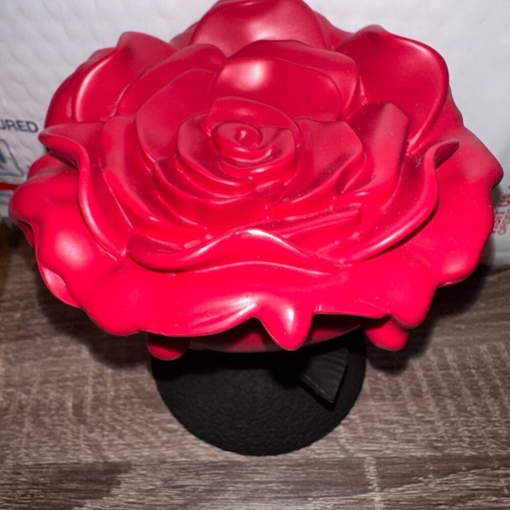 Bath and Body Works Halloween‎ rose candle holder